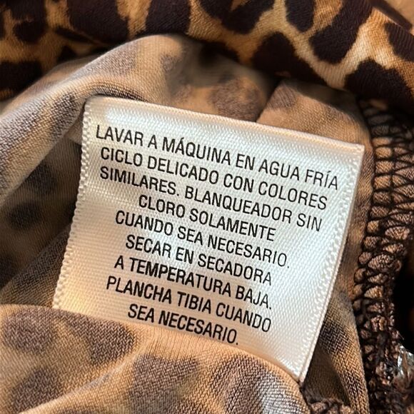 Purr 😸 like a Leopard 🐆 in this Sleek, Soft & Stylish Animal 🦒 Print Blouse. - Picture 11 of 17